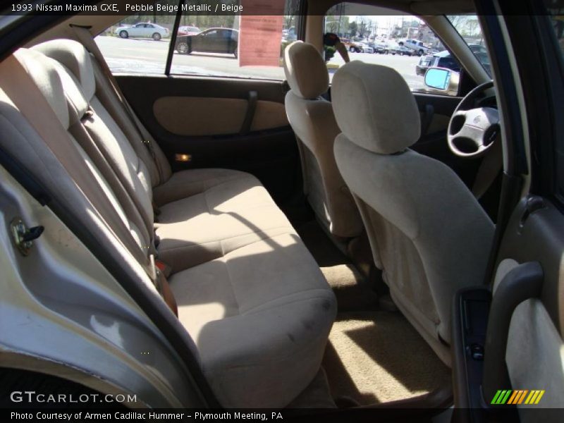 Pebble Beige Metallic / Beige 1993 Nissan Maxima GXE