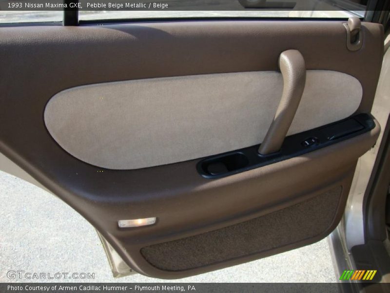 Pebble Beige Metallic / Beige 1993 Nissan Maxima GXE