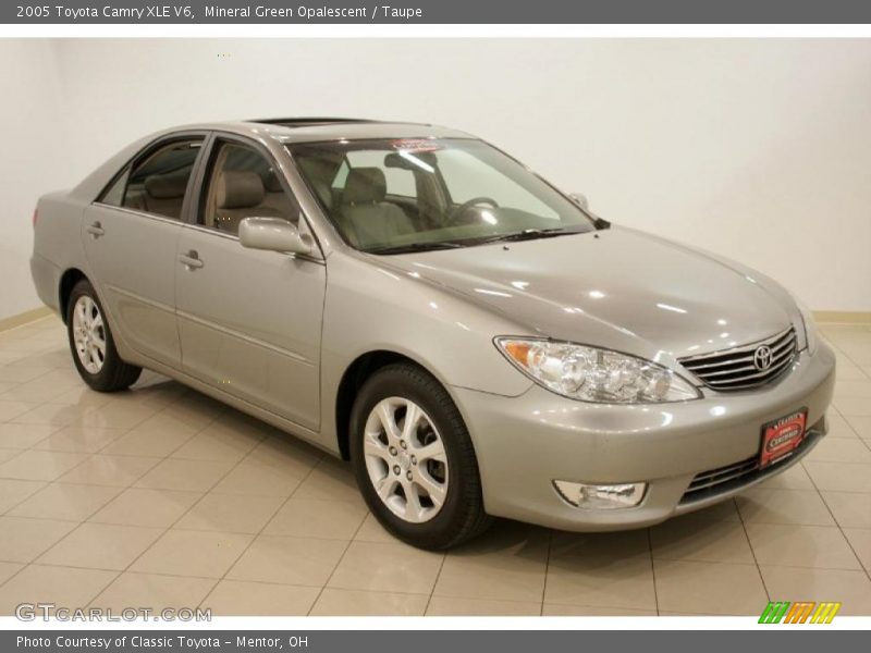 Mineral Green Opalescent / Taupe 2005 Toyota Camry XLE V6