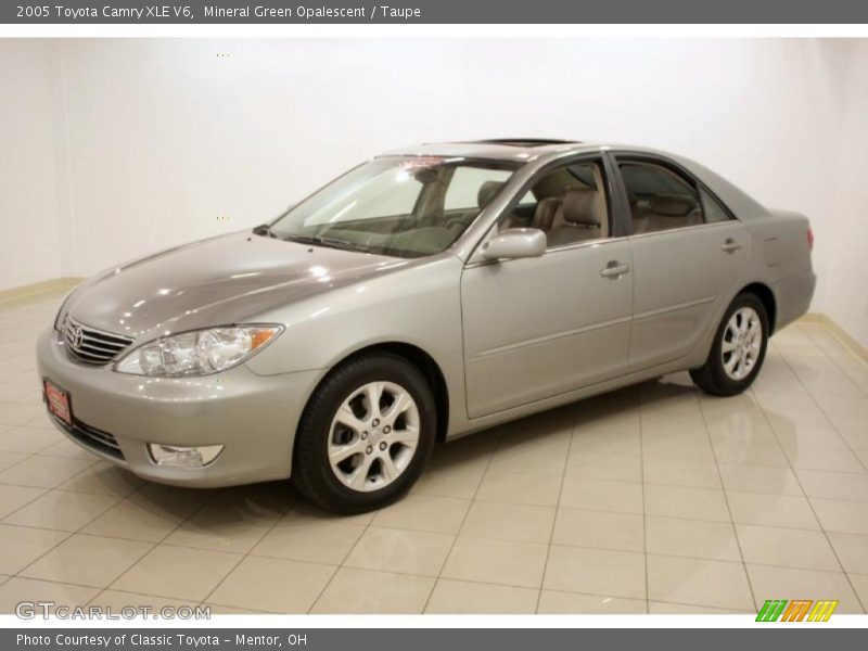 Mineral Green Opalescent / Taupe 2005 Toyota Camry XLE V6