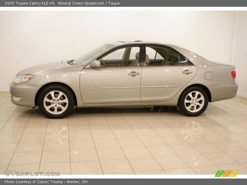 Mineral Green Opalescent / Taupe 2005 Toyota Camry XLE V6