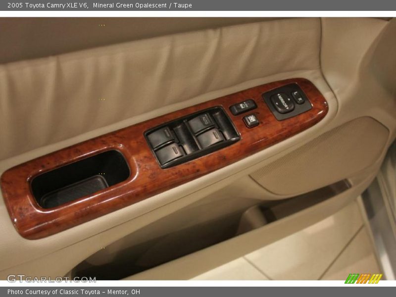 Mineral Green Opalescent / Taupe 2005 Toyota Camry XLE V6