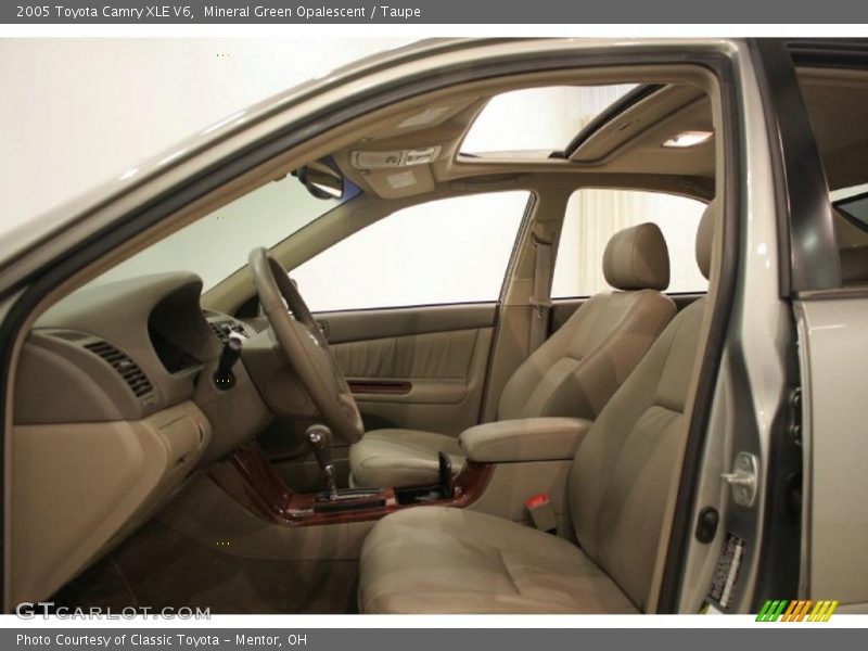 Mineral Green Opalescent / Taupe 2005 Toyota Camry XLE V6