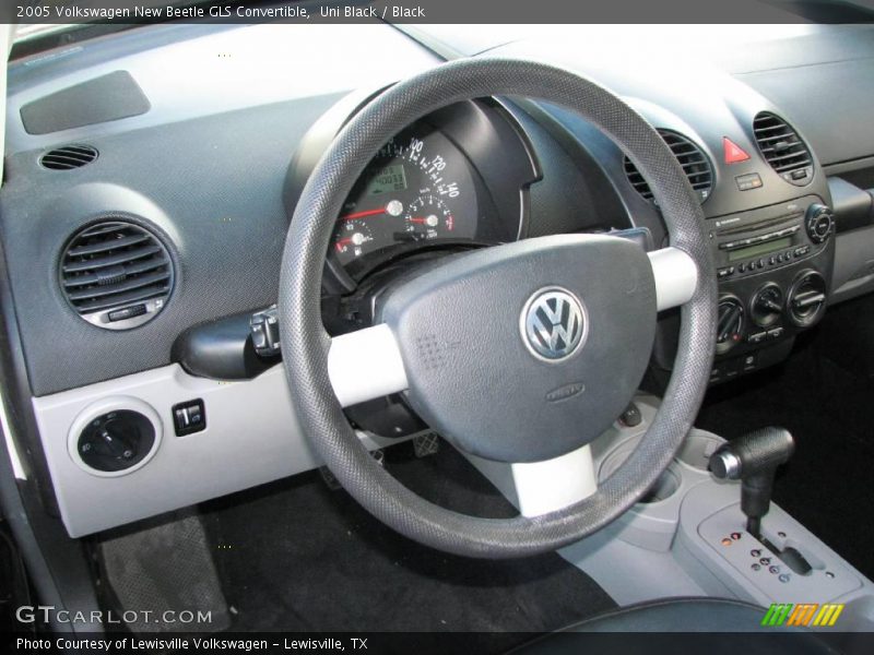 Uni Black / Black 2005 Volkswagen New Beetle GLS Convertible