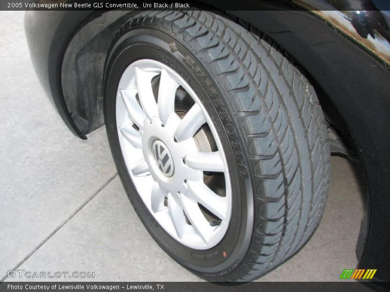 Uni Black / Black 2005 Volkswagen New Beetle GLS Convertible