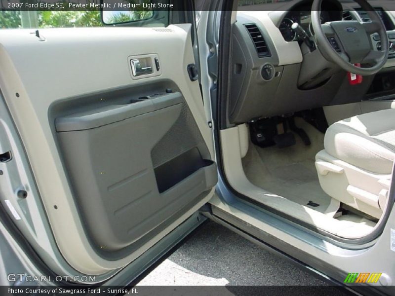 Pewter Metallic / Medium Light Stone 2007 Ford Edge SE
