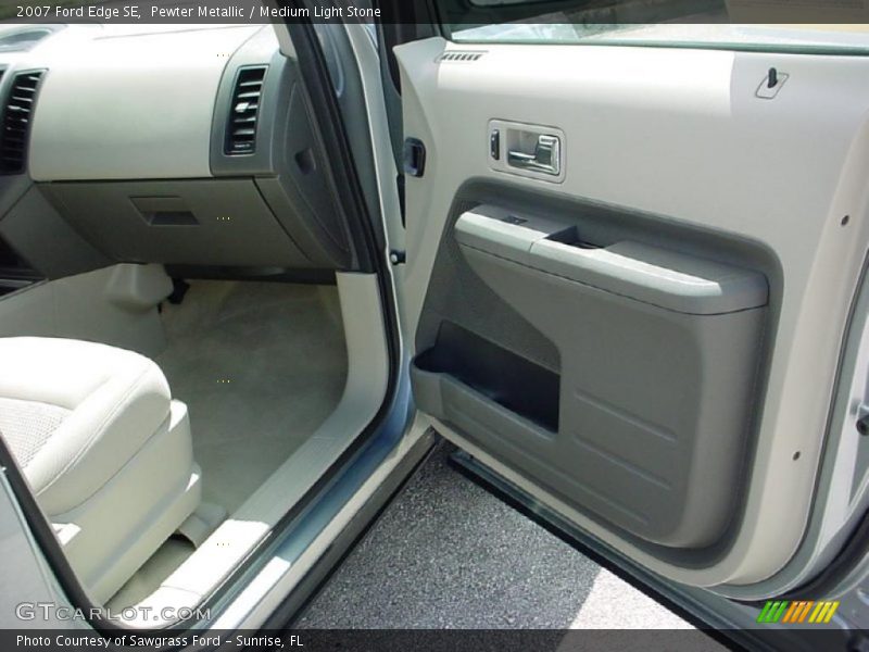 Pewter Metallic / Medium Light Stone 2007 Ford Edge SE