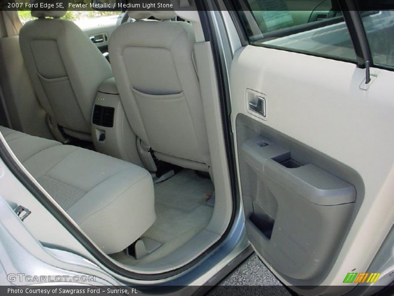 Pewter Metallic / Medium Light Stone 2007 Ford Edge SE