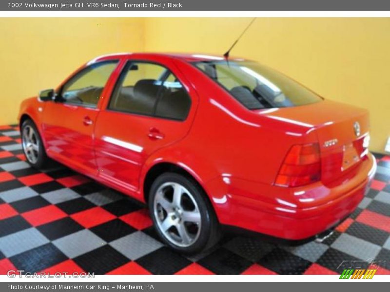Tornado Red / Black 2002 Volkswagen Jetta GLI  VR6 Sedan