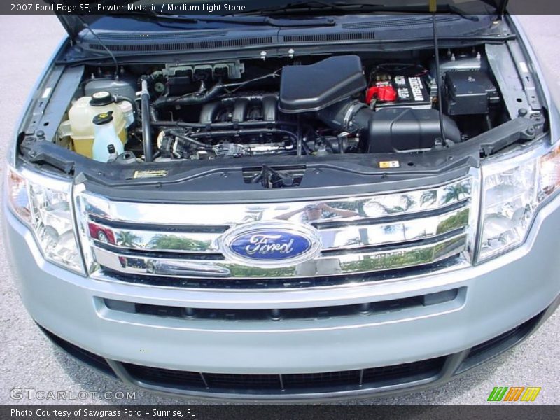 Pewter Metallic / Medium Light Stone 2007 Ford Edge SE