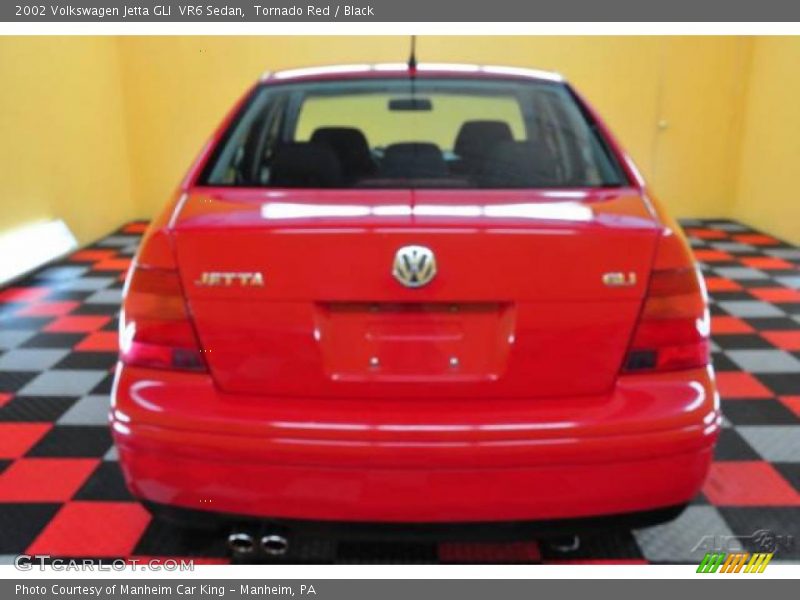 Tornado Red / Black 2002 Volkswagen Jetta GLI  VR6 Sedan