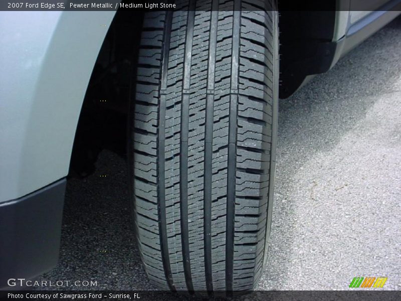 Pewter Metallic / Medium Light Stone 2007 Ford Edge SE
