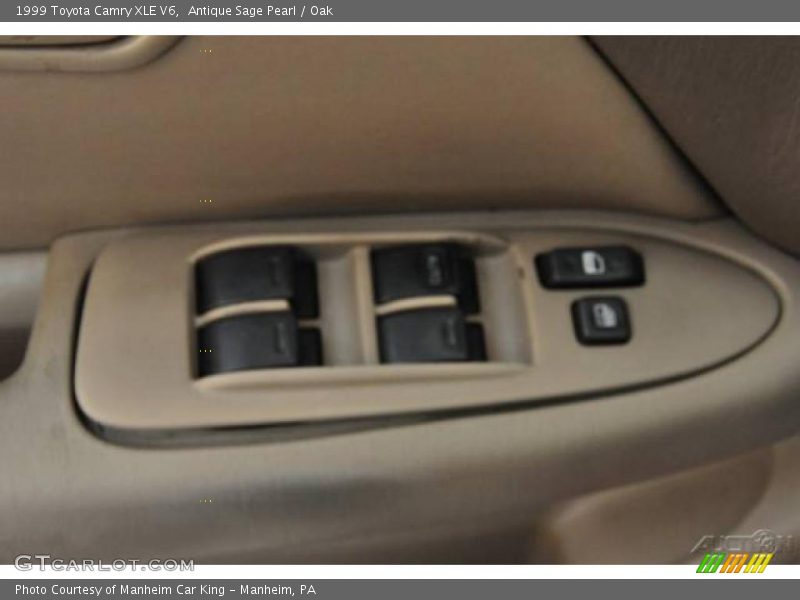 Antique Sage Pearl / Oak 1999 Toyota Camry XLE V6