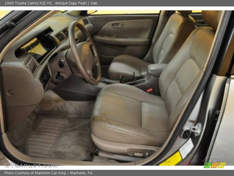 Antique Sage Pearl / Oak 1999 Toyota Camry XLE V6