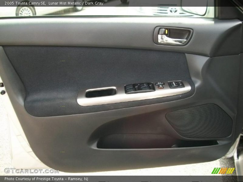 Lunar Mist Metallic / Dark Gray 2005 Toyota Camry SE