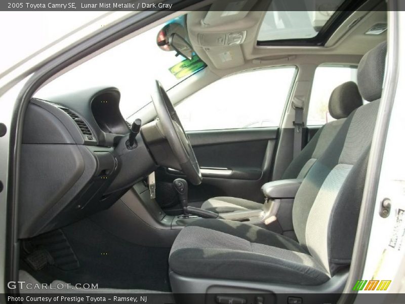 Lunar Mist Metallic / Dark Gray 2005 Toyota Camry SE