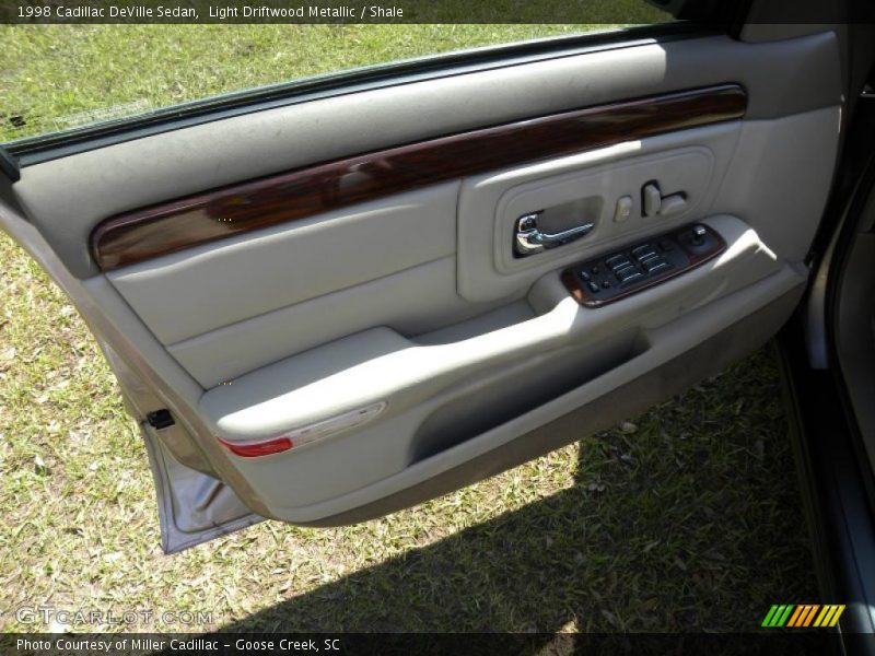 Light Driftwood Metallic / Shale 1998 Cadillac DeVille Sedan