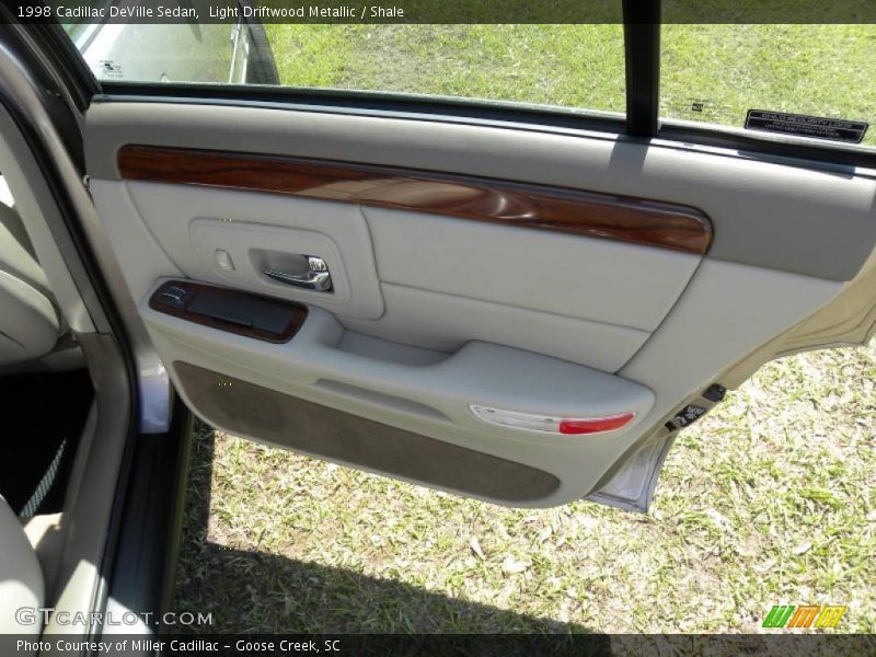 Light Driftwood Metallic / Shale 1998 Cadillac DeVille Sedan