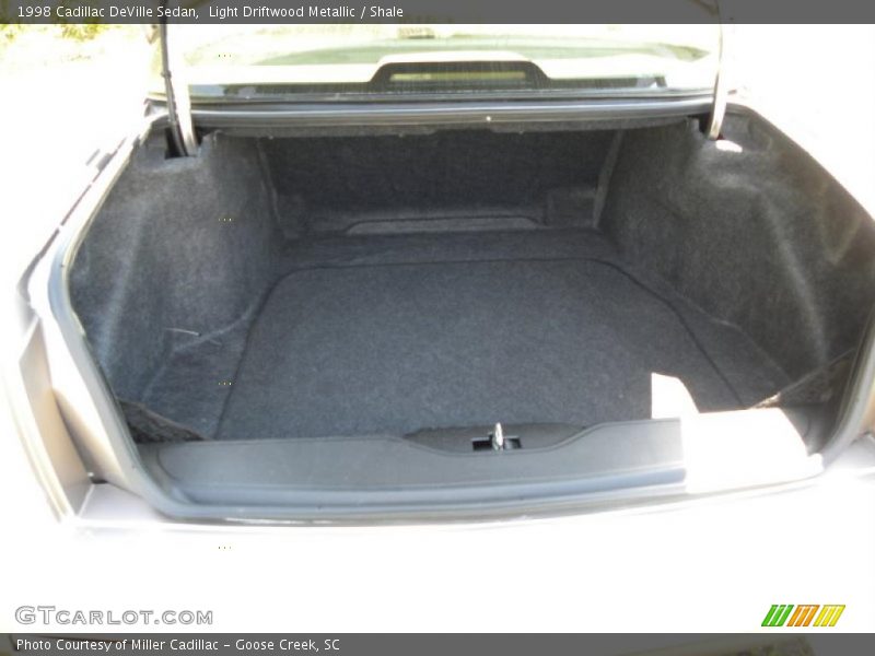 Light Driftwood Metallic / Shale 1998 Cadillac DeVille Sedan
