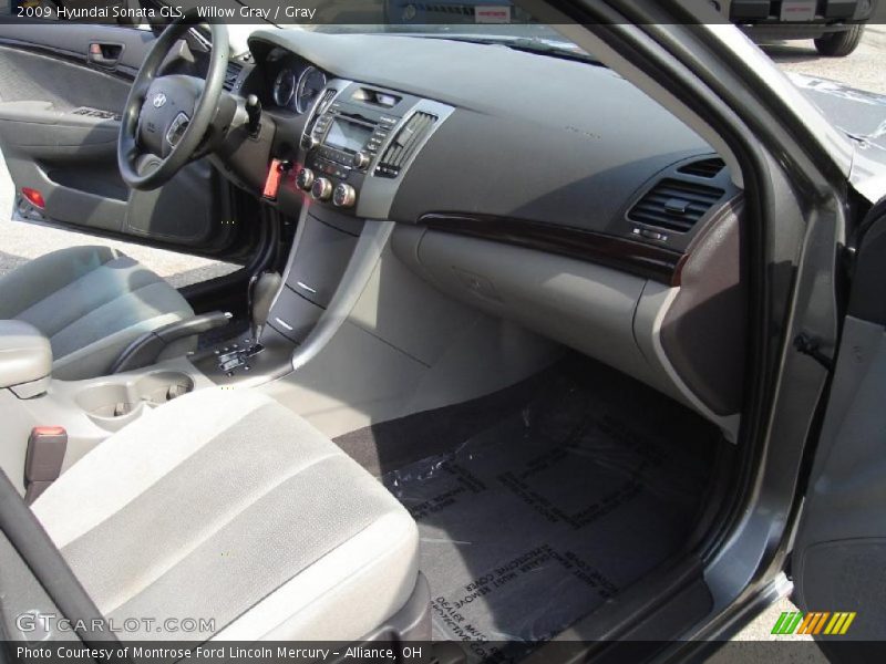 Willow Gray / Gray 2009 Hyundai Sonata GLS