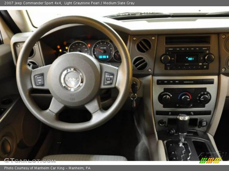 Light Graystone Pearl / Medium Slate Gray 2007 Jeep Commander Sport 4x4