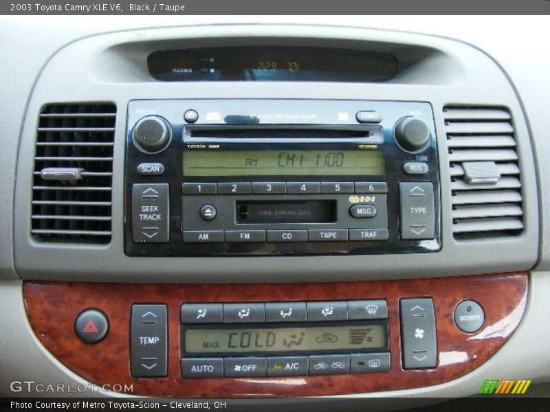 Black / Taupe 2003 Toyota Camry XLE V6