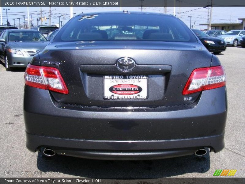 Magnetic Gray Metallic / Dark Charcoal 2010 Toyota Camry SE