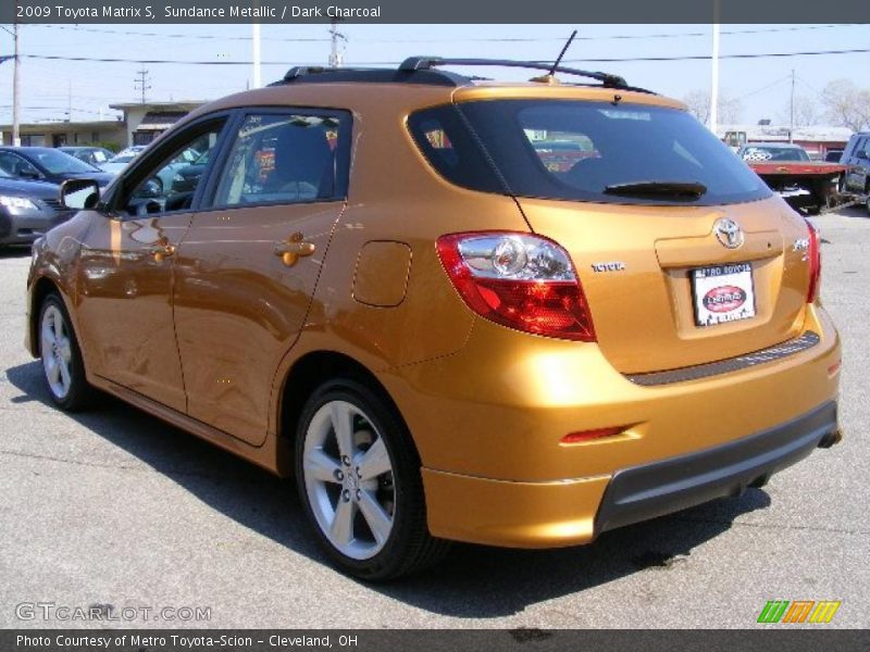 Sundance Metallic / Dark Charcoal 2009 Toyota Matrix S