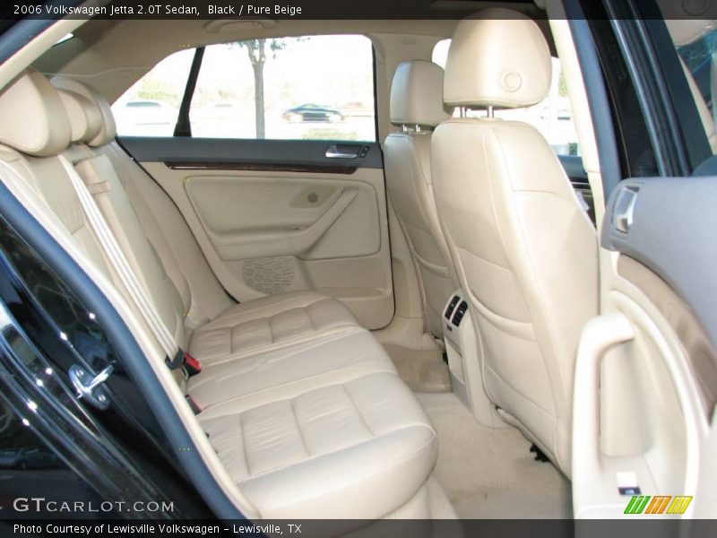 Black / Pure Beige 2006 Volkswagen Jetta 2.0T Sedan