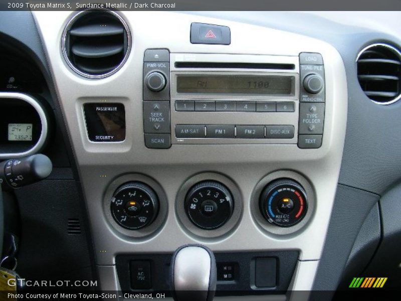 Sundance Metallic / Dark Charcoal 2009 Toyota Matrix S