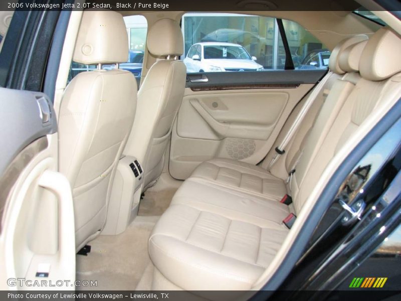 Black / Pure Beige 2006 Volkswagen Jetta 2.0T Sedan