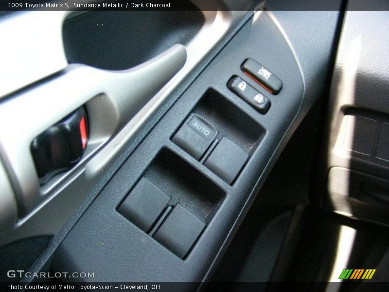 Sundance Metallic / Dark Charcoal 2009 Toyota Matrix S