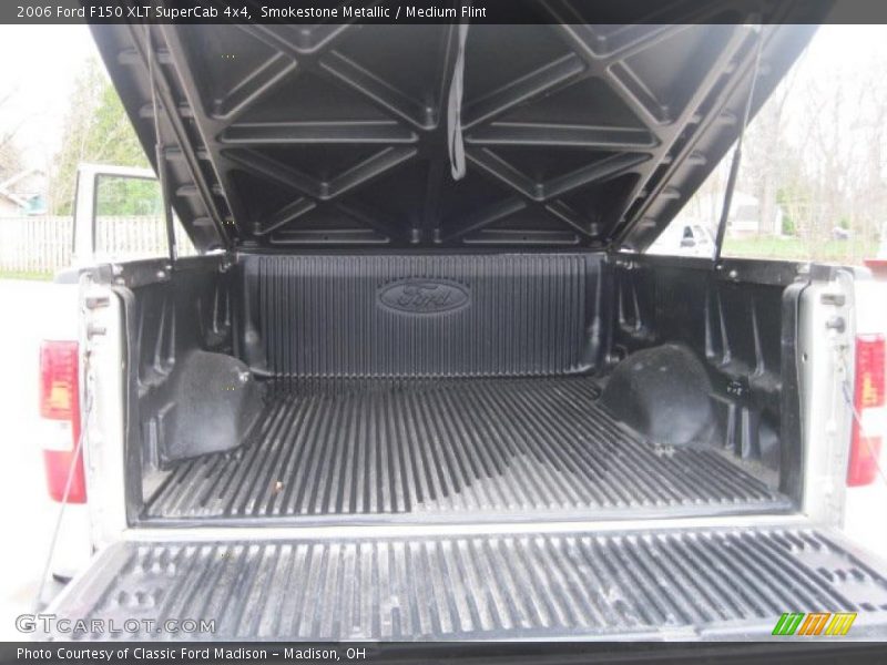 Smokestone Metallic / Medium Flint 2006 Ford F150 XLT SuperCab 4x4