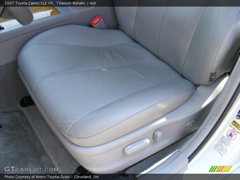 Titanium Metallic / Ash 2007 Toyota Camry XLE V6