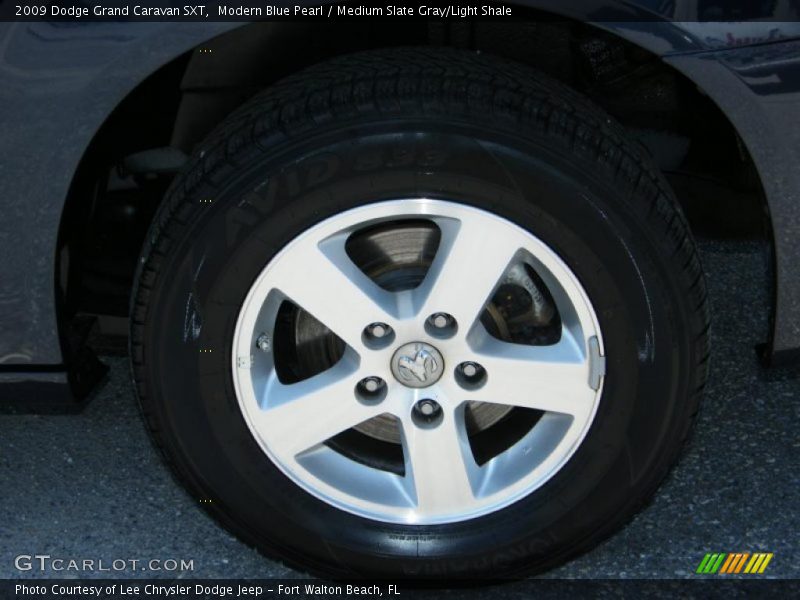 Modern Blue Pearl / Medium Slate Gray/Light Shale 2009 Dodge Grand Caravan SXT