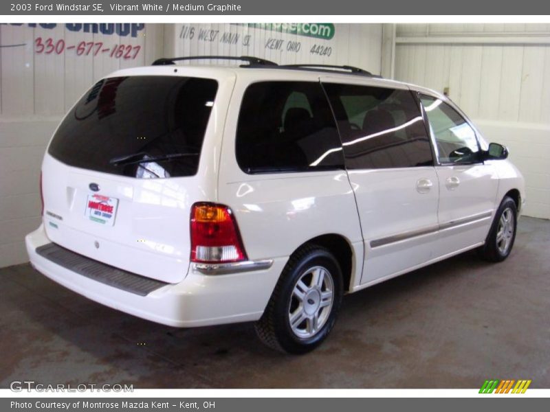 Vibrant White / Medium Graphite 2003 Ford Windstar SE