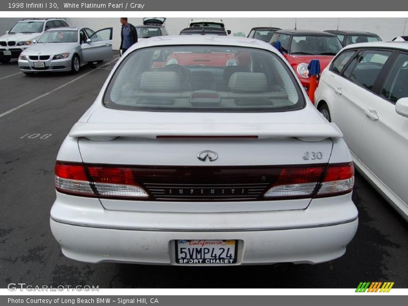 White Platinum Pearl / Gray 1998 Infiniti I 30