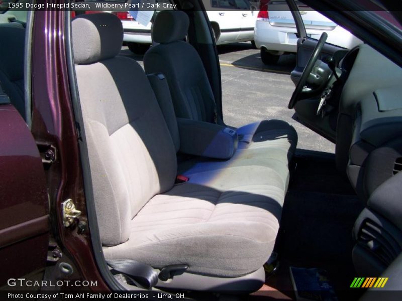 Wildberry Pearl / Dark Gray 1995 Dodge Intrepid Sedan