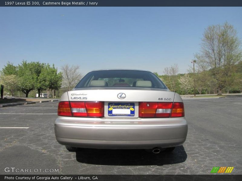 Cashmere Beige Metallic / Ivory 1997 Lexus ES 300