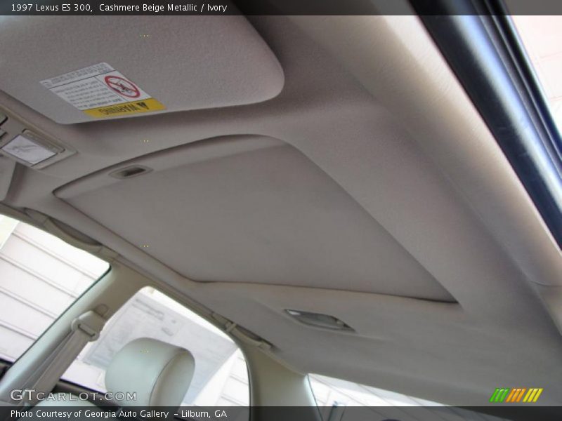Cashmere Beige Metallic / Ivory 1997 Lexus ES 300