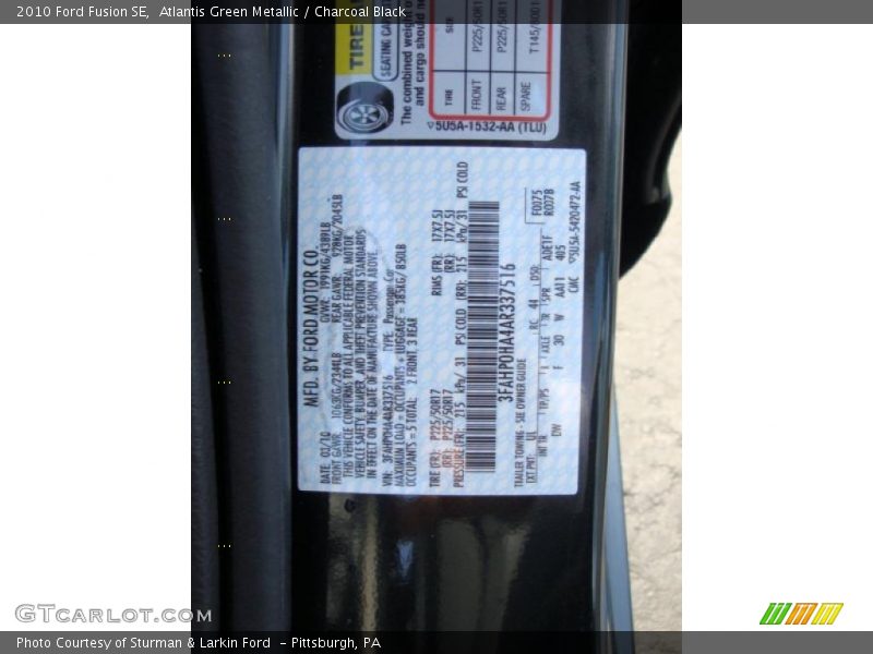 Atlantis Green Metallic / Charcoal Black 2010 Ford Fusion SE