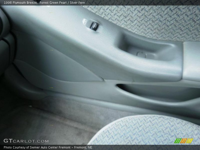 Forest Green Pearl / Silver Fern 1998 Plymouth Breeze