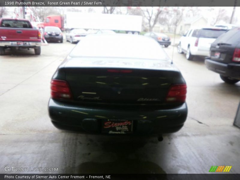 Forest Green Pearl / Silver Fern 1998 Plymouth Breeze