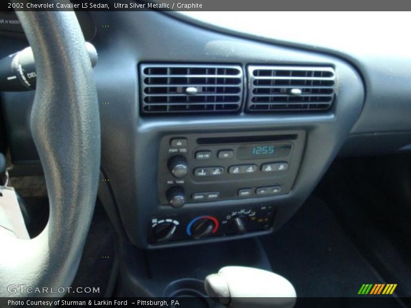 Ultra Silver Metallic / Graphite 2002 Chevrolet Cavalier LS Sedan