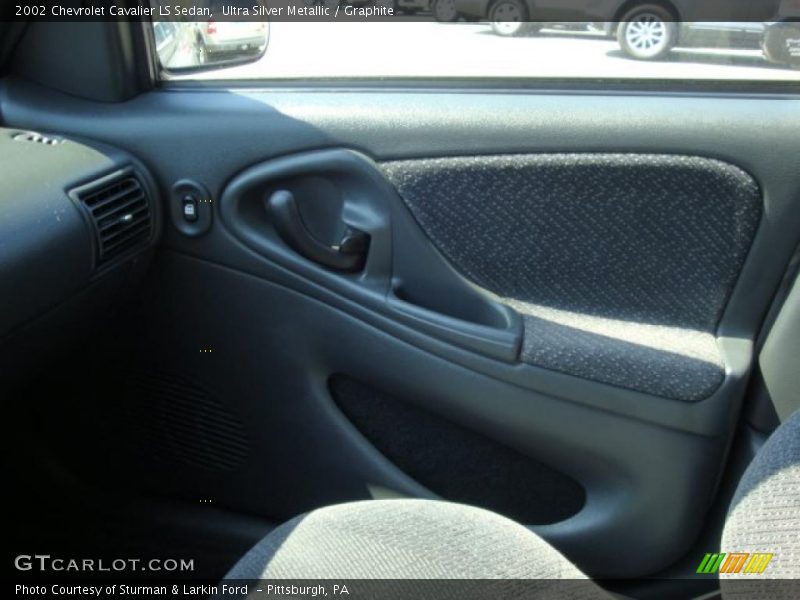 Ultra Silver Metallic / Graphite 2002 Chevrolet Cavalier LS Sedan