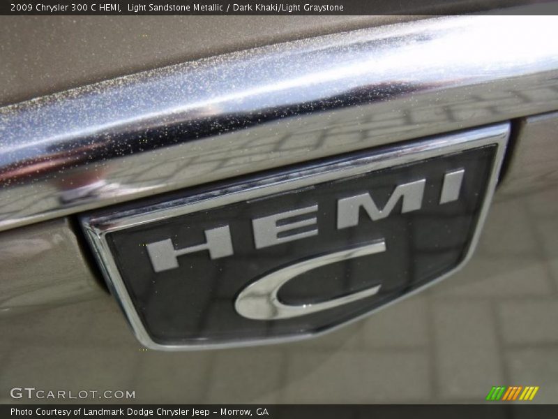 Light Sandstone Metallic / Dark Khaki/Light Graystone 2009 Chrysler 300 C HEMI