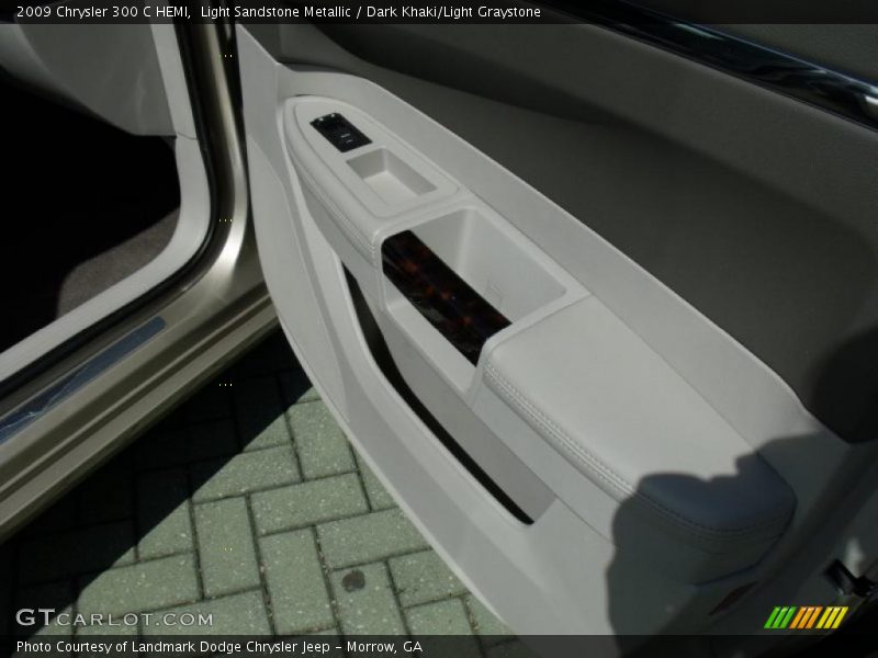 Light Sandstone Metallic / Dark Khaki/Light Graystone 2009 Chrysler 300 C HEMI