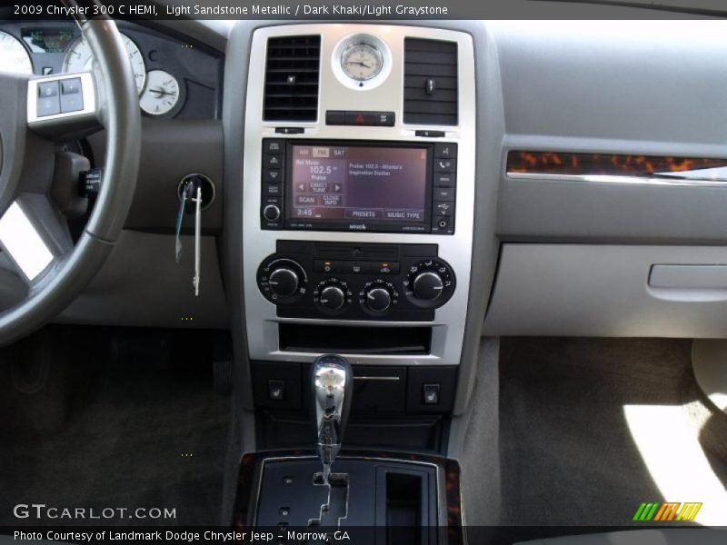 Light Sandstone Metallic / Dark Khaki/Light Graystone 2009 Chrysler 300 C HEMI