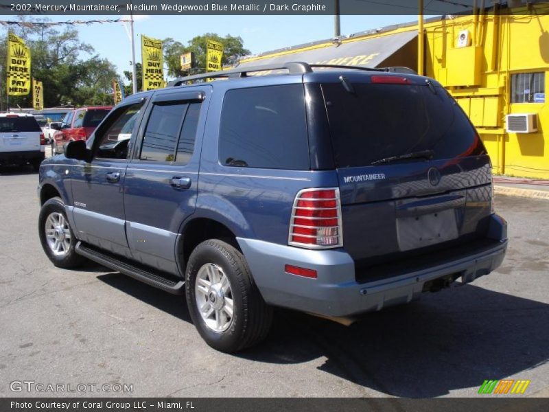 Medium Wedgewood Blue Metallic / Dark Graphite 2002 Mercury Mountaineer