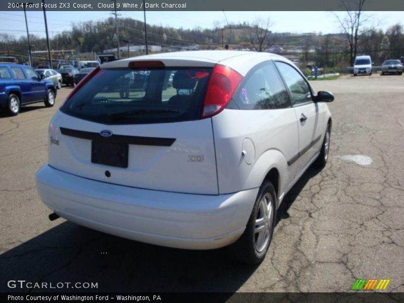 Cloud 9 White / Dark Charcoal 2004 Ford Focus ZX3 Coupe